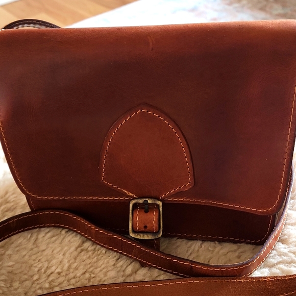 Beautiful NWT Italian Leather Handmade Unisex Crossbody Bag 🤎🇮🇹 - Picture 2 of 16